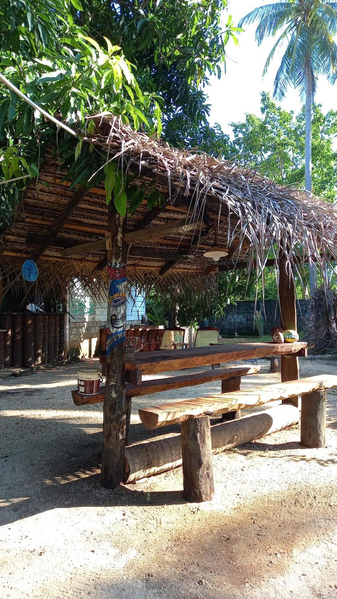 טרינקומאלה Elena Garden Resort And Restaurant מראה חיצוני תמונה