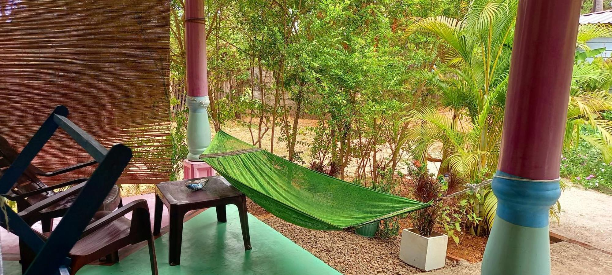 טרינקומאלה Elena Garden Resort And Restaurant מראה חיצוני תמונה