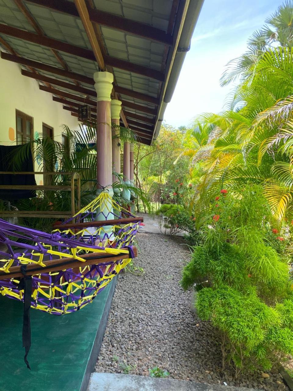 טרינקומאלה Elena Garden Resort And Restaurant מראה חיצוני תמונה